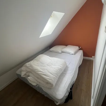 2 Proche , Centre , Phare